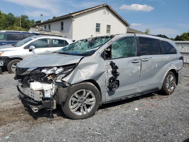 2023 TOYOTA SIENNA XSE, 