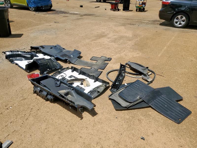 5TDKKRFH4GS158482 - 2016 TOYOTA HIGHLANDER XLE ვერცხლისფერი ფოტო 13