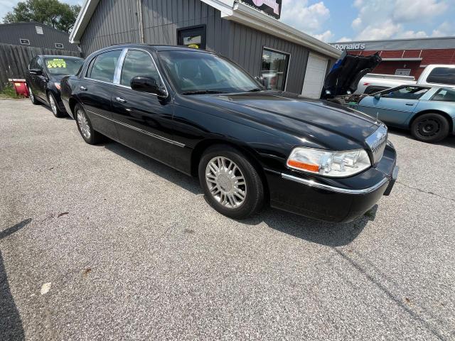 2011 LINCOLN TOWN CAR SIGNATURE LIMITED, 