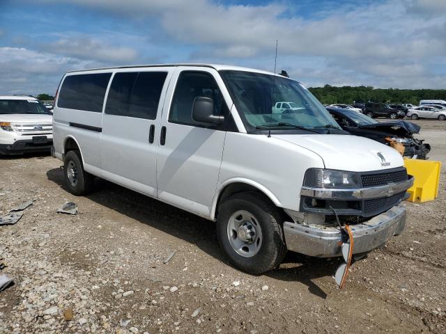 1GAZGPFG9G1271197 - 2016 CHEVROLET EXPRESS G3 LT WHITE photo 4