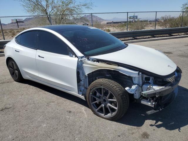 5YJ3E1EA9MF930606 - 2021 TESLA MODEL 3 WHITE photo 4