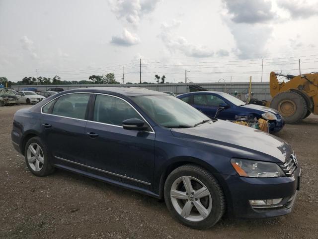 1VWCV7A30FC033410 - 2015 VOLKSWAGEN PASSAT SEL BLUE photo 4