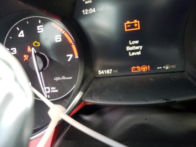 ZARFAEDN5H7535327 - 2017 ALFA ROMEO GIULIA Q4 白色 照片 8