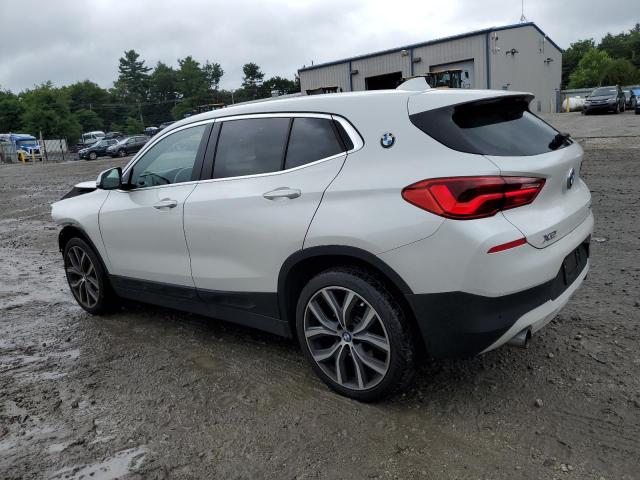 WBXYJ5C35JEF80939 - 2018 BMW X2 XDRIVE28I WHITE photo 2