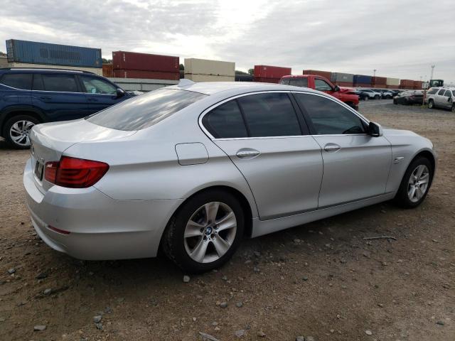 WBAXH5C54CDW04026 - 2012 BMW 528 XI SILVER photo 3