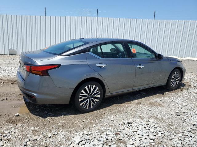 1N4BL4DV4PN367631 - 2023 NISSAN ALTIMA SV GRAY photo 3