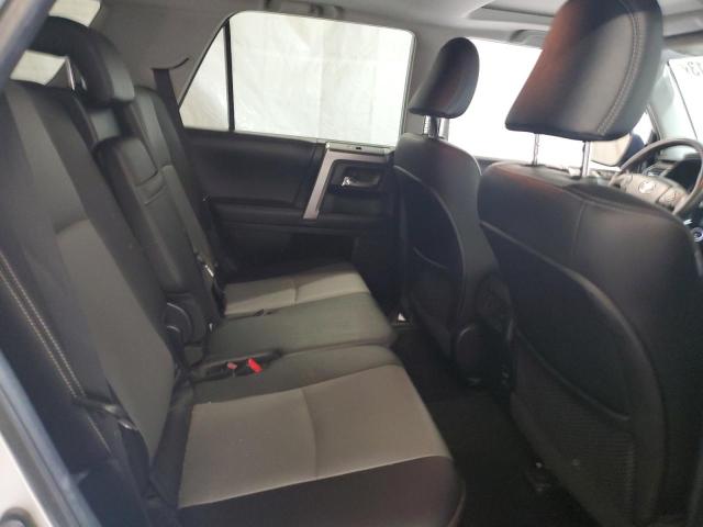 JTEBU5JR1J5534504 - 2018 TOYOTA 4RUNNER SR5/SR5 PREMIUM 银色 照片 11