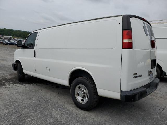 1GCZGFBA0A1129962 - 2010 CHEVROLET EXPRESS G2 WHITE photo 2