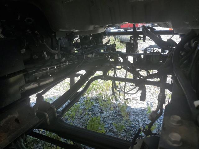 54DC4W1B6JS805412 - 2018 ISUZU NPR HD WHITE photo 11