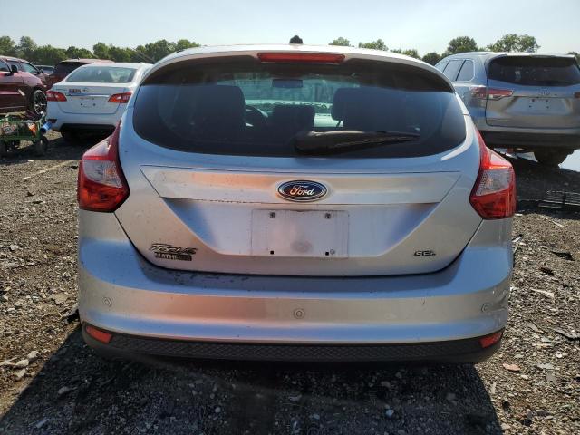 1FAHP3M2XCL336355 - 2012 FORD FOCUS SEL SILVER photo 6