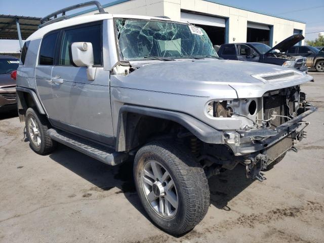 JTEZU11F470001646 - 2007 TOYOTA FJ CRUISER SILVER photo 4