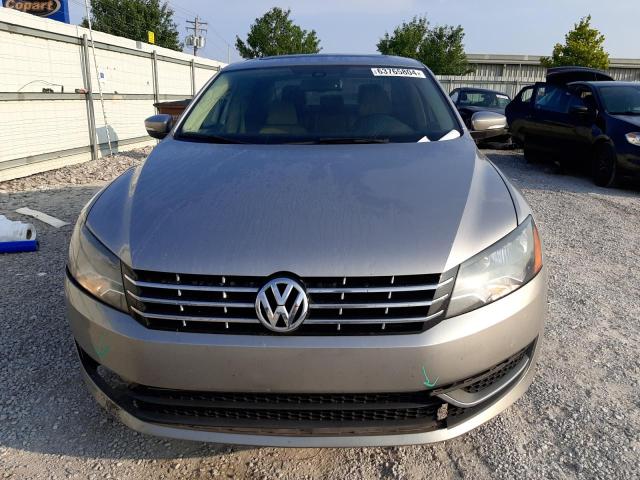 1VWBN7A30DC108437 - 2013 VOLKSWAGEN PASSAT SE GRAY photo 5