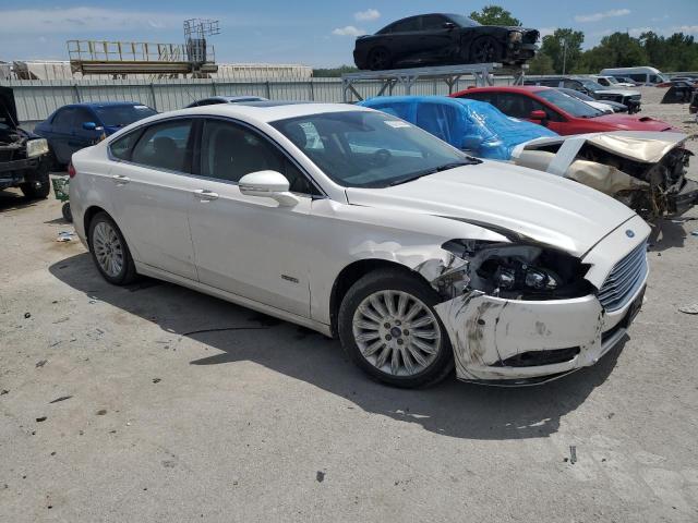 3FA6P0SU0DR247651 - 2013 FORD FUSION TITANIUM PHEV WHITE photo 4