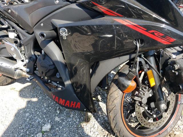 MH3RH06Y0FK004464 - 2015 YAMAHA YZFR3 BLACK photo 7