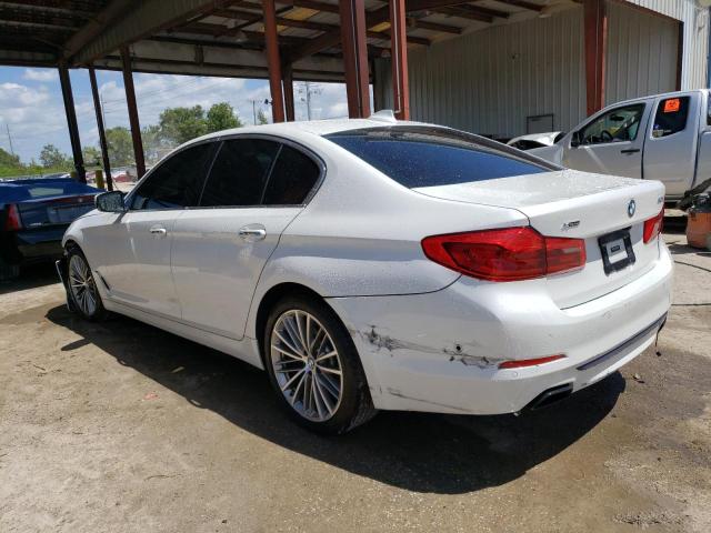 WBAJE7C56JWD52794 - 2018 BMW 540 XI WHITE photo 2