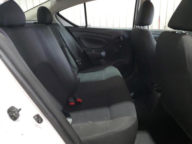 3N1CN7AP3JL837965 - 2018 NISSAN VERSA S 白色 照片 10