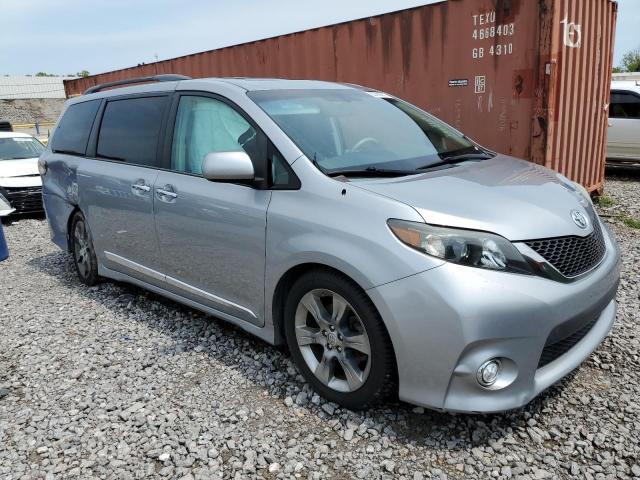 5TDXK3DC9DS377489 - 2013 TOYOTA SIENNA SPORT SILVER photo 4