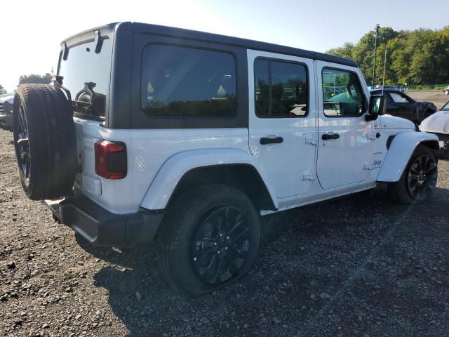 1C4JJXP60PW698735 - 2023 JEEP WRANGLER SAHARA 4XE WHITE photo 3