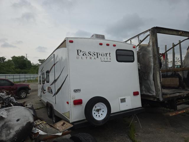 4YDT2452XCT411561 - 2012 KEYSTONE PASSPORT WHITE photo 3