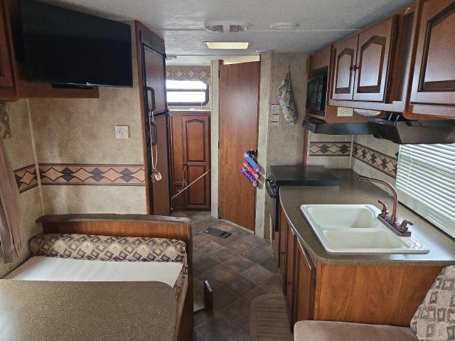 4YDT2452XCT411561 - 2012 KEYSTONE PASSPORT WHITE photo 5