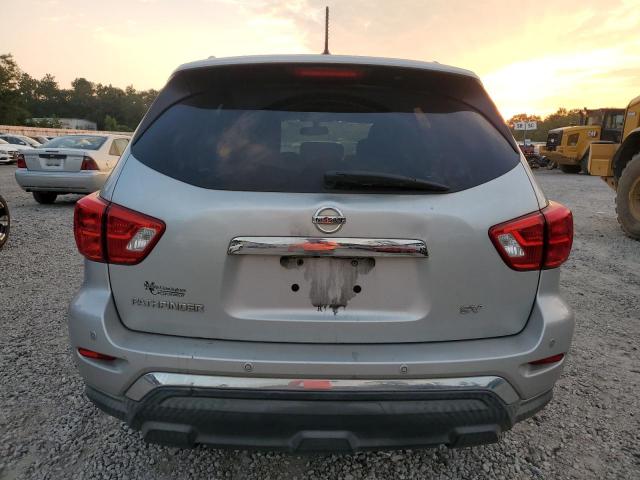 5N1DR2MNXJC634680 - 2018 NISSAN PATHFINDER S Сріблястий фото 6