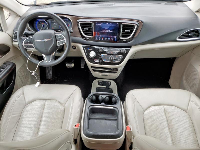 2C4RC1BGXJR316365 - 2018 CHRYSLER PACIFICA TOURING L SILVER photo 8