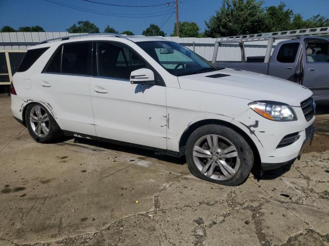 4JGDA5HB3FA569389 - 2015 MERCEDES-BENZ ML 350 4MATIC WHITE photo 4