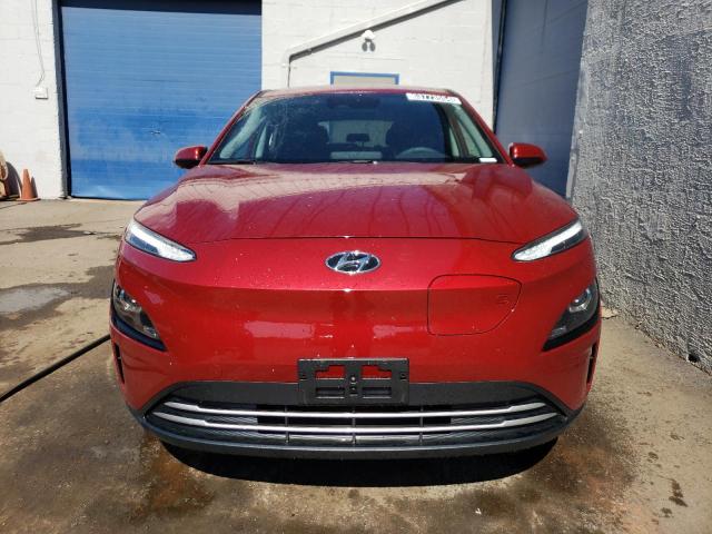 KM8K23AGXPU191828 - 2023 HYUNDAI KONA SE BURGUNDY photo 5