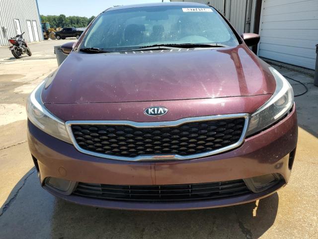 3KPFK4A77JE186541 - 2018 KIA FORTE LX BURGUNDY photo 5