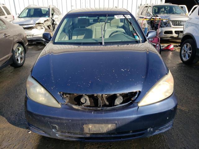 4T1BF32K04U078750 - 2004 TOYOTA CAMRY LE BLUE photo 5