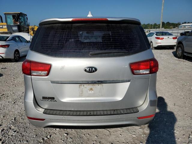 KNDMA5C10F6079899 - 2015 KIA SEDONA L SILVER photo 6