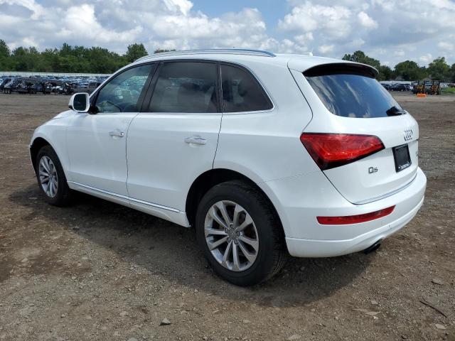 WA1C2AFP8HA004539 - 2017 AUDI Q5 PREMIUM WHITE photo 2