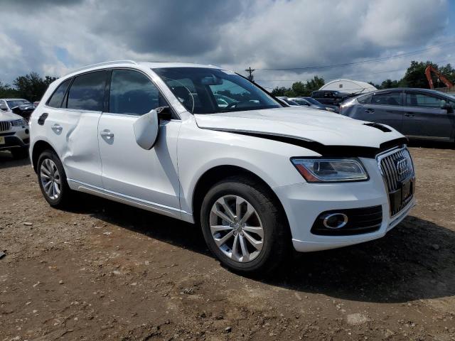 WA1C2AFP8HA004539 - 2017 AUDI Q5 PREMIUM WHITE photo 4