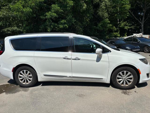 2C4RC1BG7HR564616 - 2017 CHRYSLER PACIFICA TOURING L 白色 照片 12