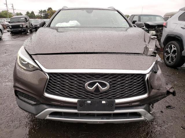 SJKCH5CR3HA032554 - 2017 INFINITI QX30 BASE BROWN photo 5