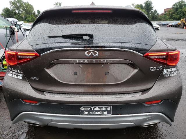 SJKCH5CR3HA032554 - 2017 INFINITI QX30 BASE BROWN photo 6