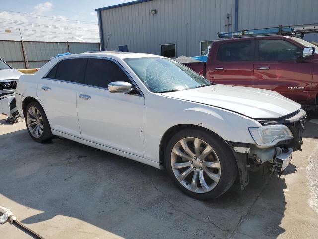 2C3CCAEG7HH570234 - 2017 CHRYSLER 300C WHITE photo 4