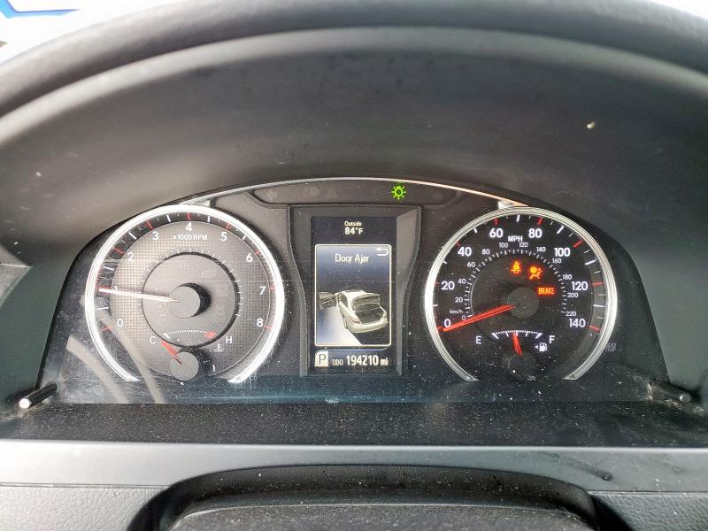 4T1BF1FK7FU982323 - 2015 TOYOTA CAMRY LE WHITE photo 9