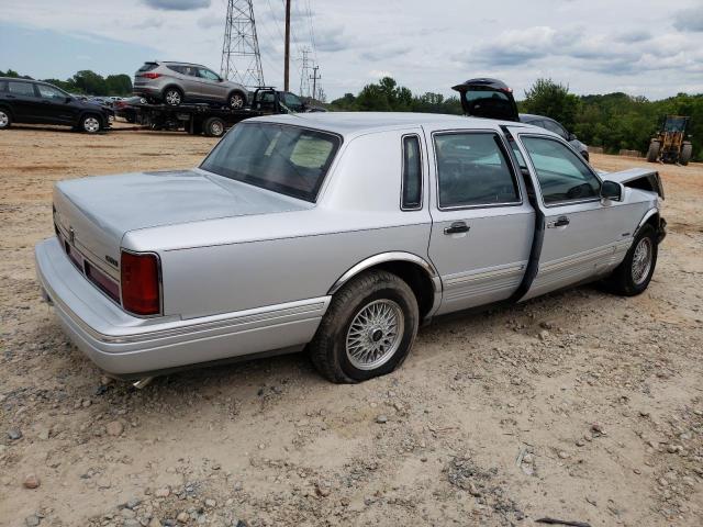 1LNLM82W5SY632803 - 1995 LINCOLN TOWN CAR SIGNATURE SILVER photo 3