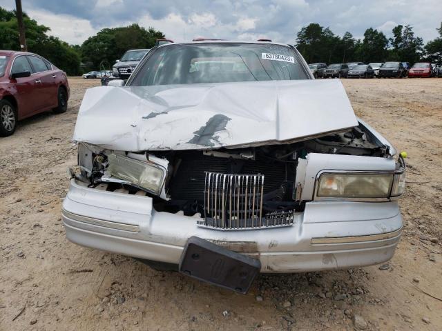 1LNLM82W5SY632803 - 1995 LINCOLN TOWN CAR SIGNATURE SILVER photo 5