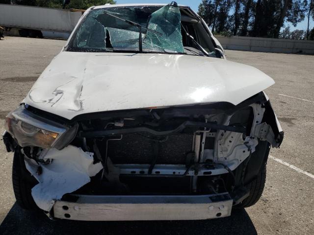 JTEBU5JRXH5481263 - 2017 TOYOTA 4RUNNER SR5/SR5 PREMIUM WHITE photo 5