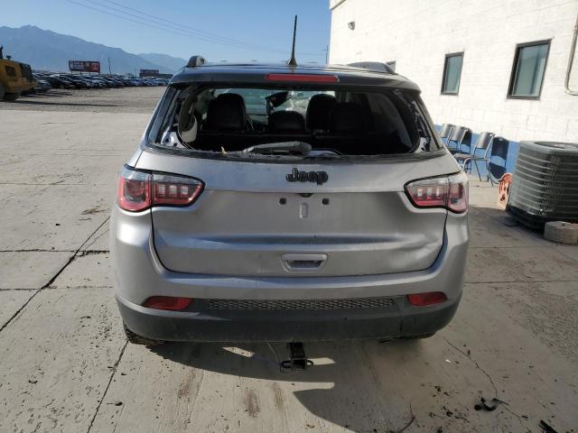 3C4NJDBB0JT396105 - 2018 JEEP COMPASS LATITUDE SILVER photo 6