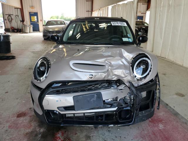 WMW53DH06P2T26454 - 2023 MINI COOPER S TAN photo 5