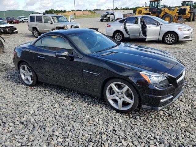 WDDPK5HA2CF032507 - 2012 MERCEDES-BENZ SLK 350 BLACK photo 4