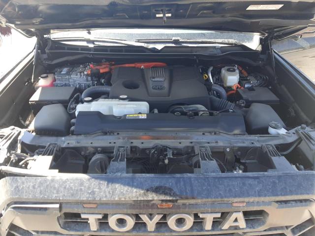 7SVAAABA9RX030749 - 2024 TOYOTA SEQUOIA SR5 BLACK photo 12