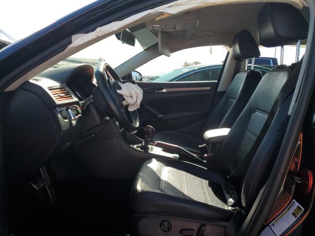 1VWDT7A38HC069150 - 2017 VOLKSWAGEN PASSAT R-LINE შავი ფოტო 7