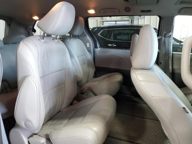 5TDDZ3DC9HS187728 - 2017 TOYOTA SIENNA XLE 白色 照片 11