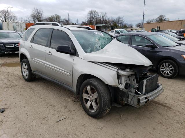 2CKDL63F676097596 - 2007 PONTIAC TORRENT SILVER photo 4