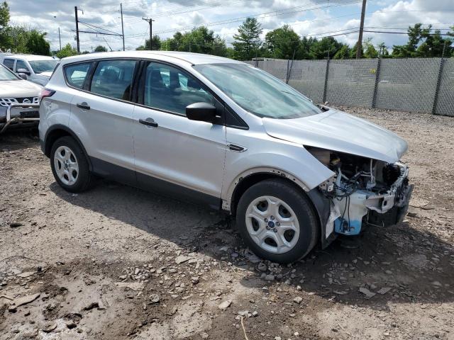 1FMCU0F75JUC39393 - 2018 FORD ESCAPE S SILVER photo 4