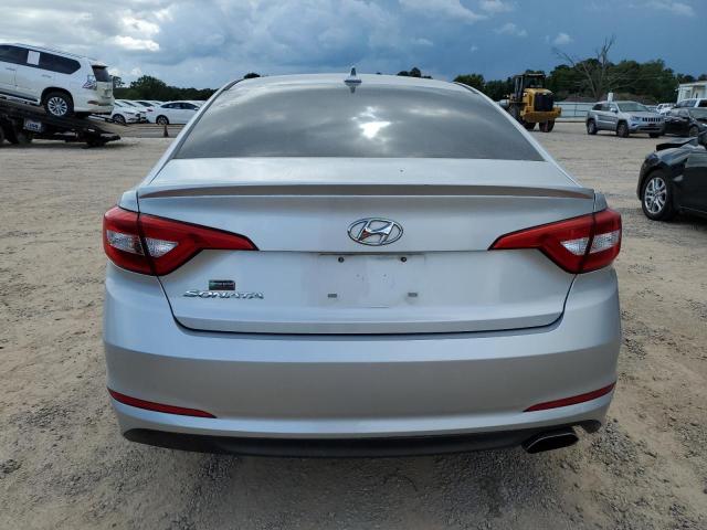 5NPE24AF2HH549384 - 2017 HYUNDAI SONATA SE 银色 照片 6